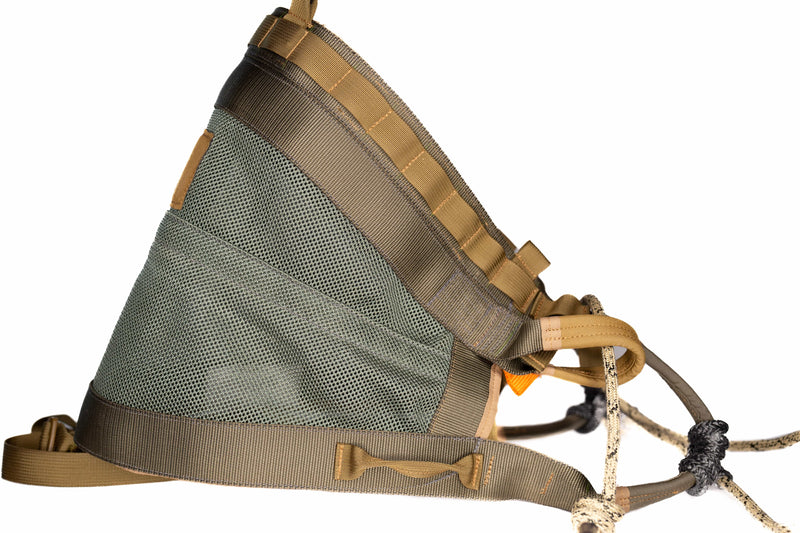 Load image into Gallery viewer, El Toro Tree Saddle on Display Right Side